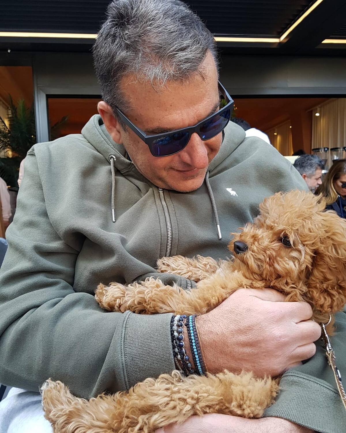 Γιώργος Λιάγκας: Διακοπές στην Τήνο αγκαλιά με τους γιους του