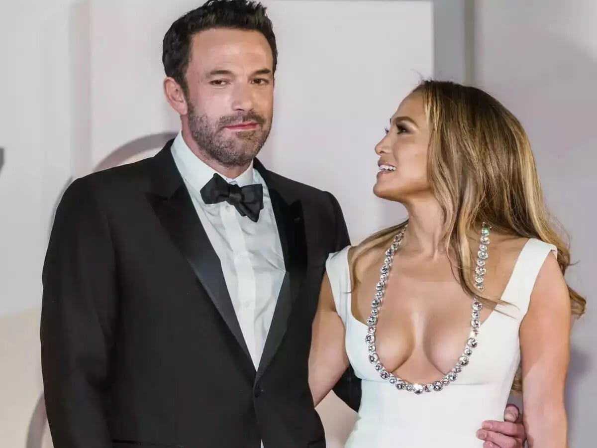 Τζένιφερ Λόπεζ - Μπεν Άφλεκ: Πόσο κοστίζει το πανάκριβο δαχτυλίδι με το πράσινο διαμάντι;