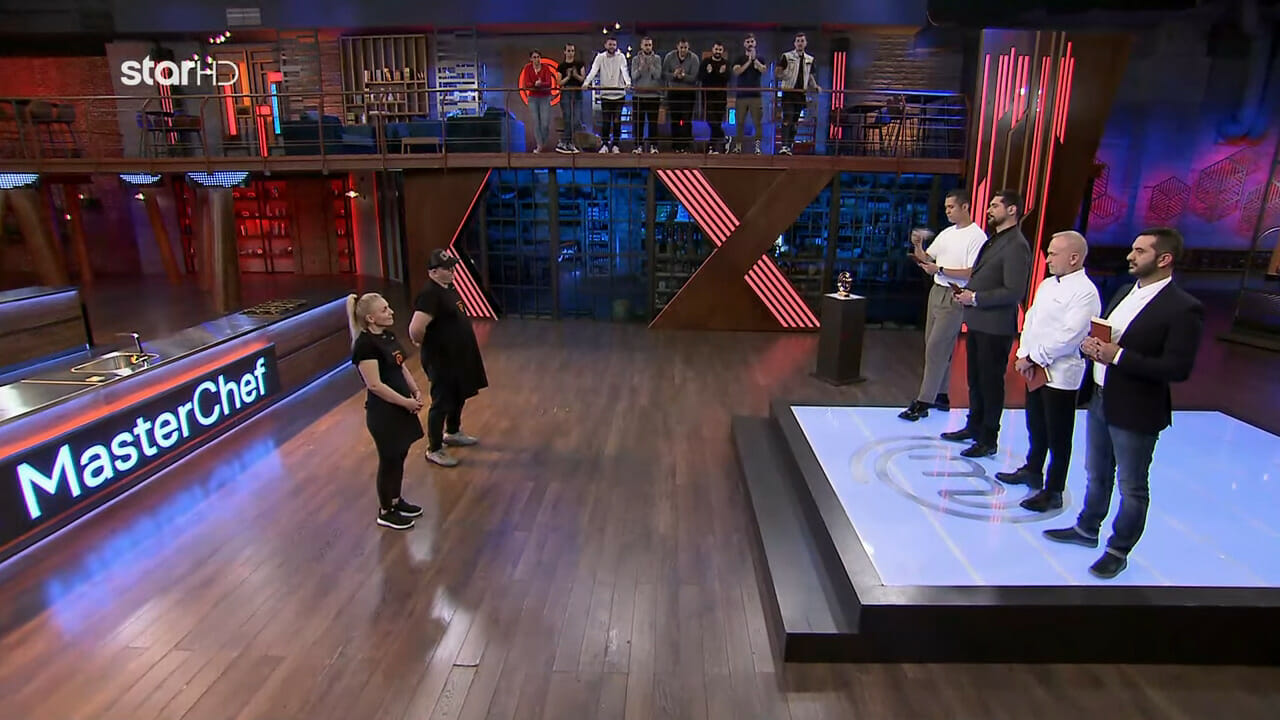 MasterChef 2022: προκλητικός ο Μπόμπαινας πριν την αποχώρηση της Ελισάβετ