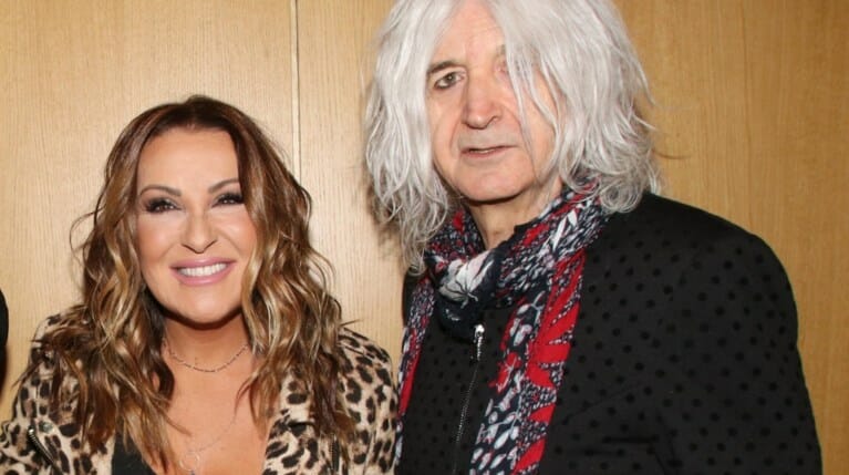 Νίκος Καρβέλας: Οι ευχές της Γερμανού για τη γέννηση του τρίτου του παιδιού