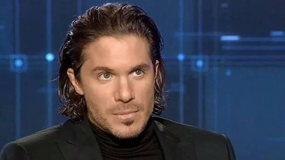 Νίκος Οικονομόπουλος: Γιατί είναι (ξανά) μόνος του στη Μύκονο