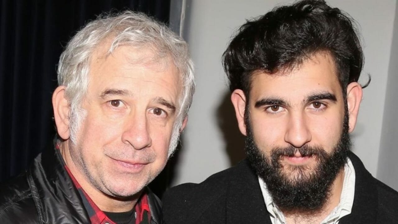 Πέτρος Φιλιππίδης: Αντέδρασε ο γιος του όταν είδε τις κάμερες – «Σοβαρευτείτε ρε»