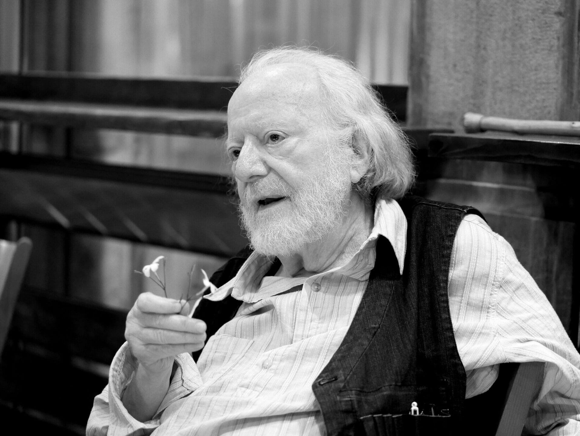 Πέθανε ο Ροβήρος Μανθούλης