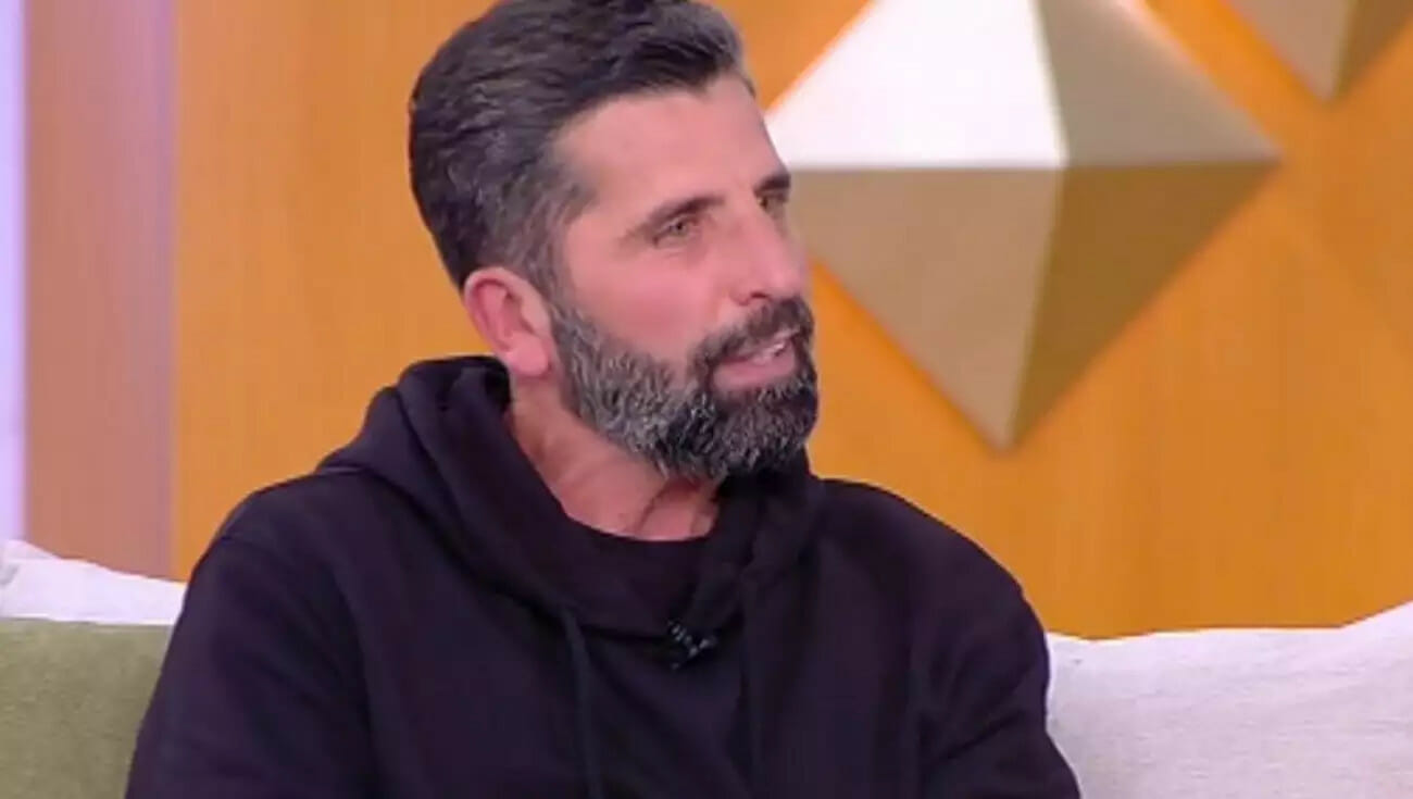 Θανάσης Βισκαδουράκης: «Έχω μιλήσει στον γιο μου για τα παιδικά μου χρόνια»