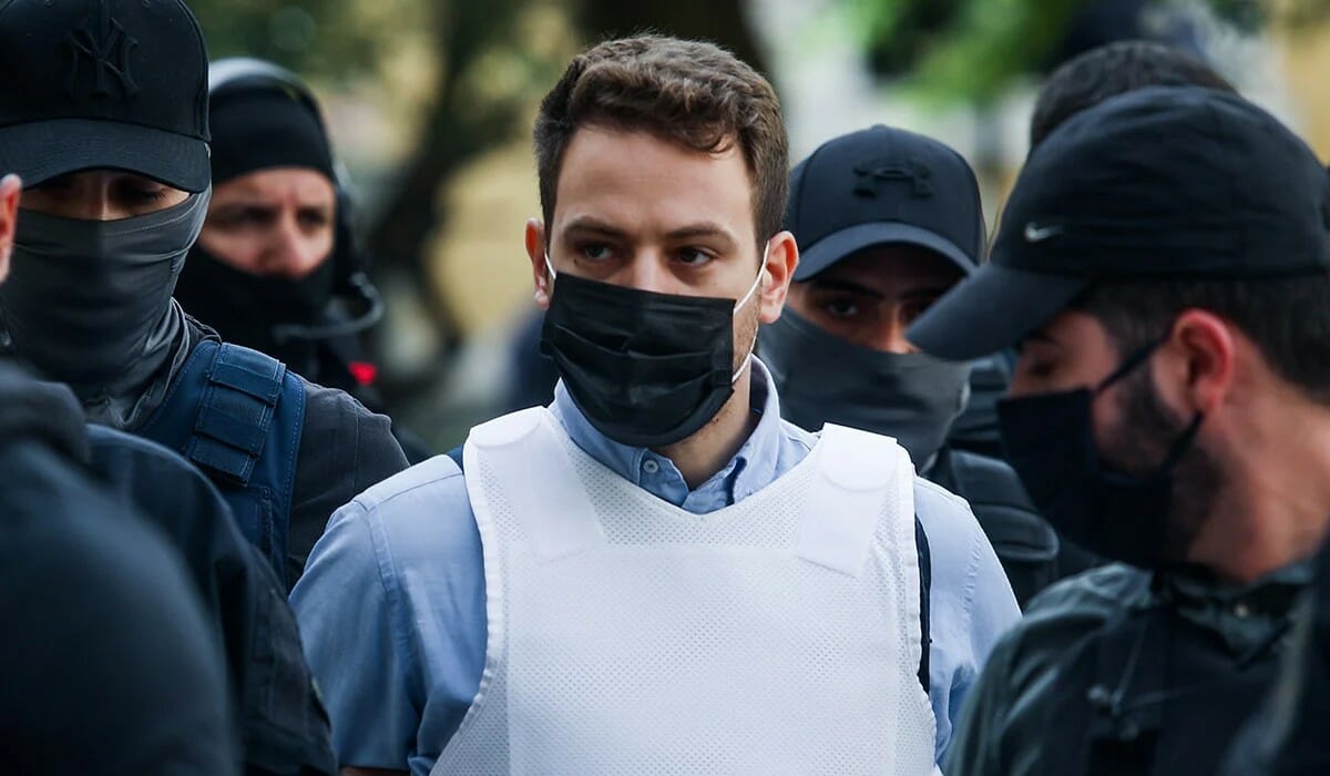 Γλυκά Νερά: Ο πατέρας της Κάρολαιν «σπάει» τη σιωπή του πριν τη δίκη