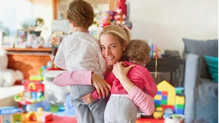 Δούκισσα Νομικού: Τα παιδιά της την συνόδευσαν σε βάπτιση