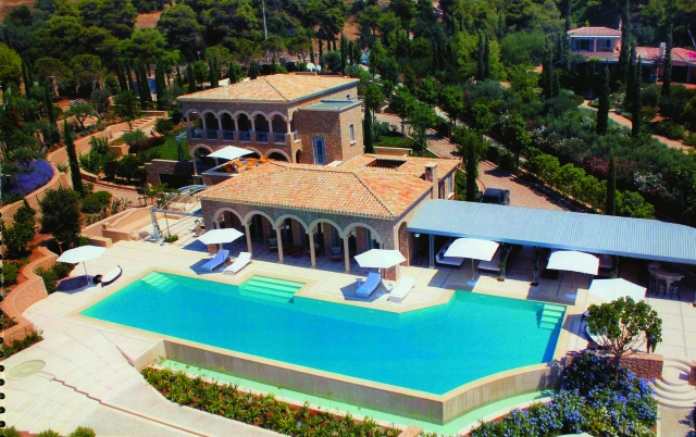 Πόρτο Χέλι: Στα χέρια Βούλγαρου καναλάρχη η βίλα του τέως βασιλιά Κωνσταντίνου