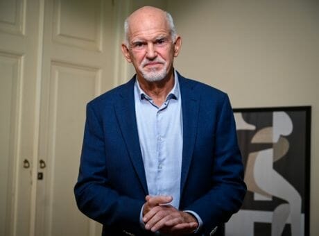 Γιώργος Παπανδρέου: Και όμως! Πήγε σε πλαστικό χειρουργό!