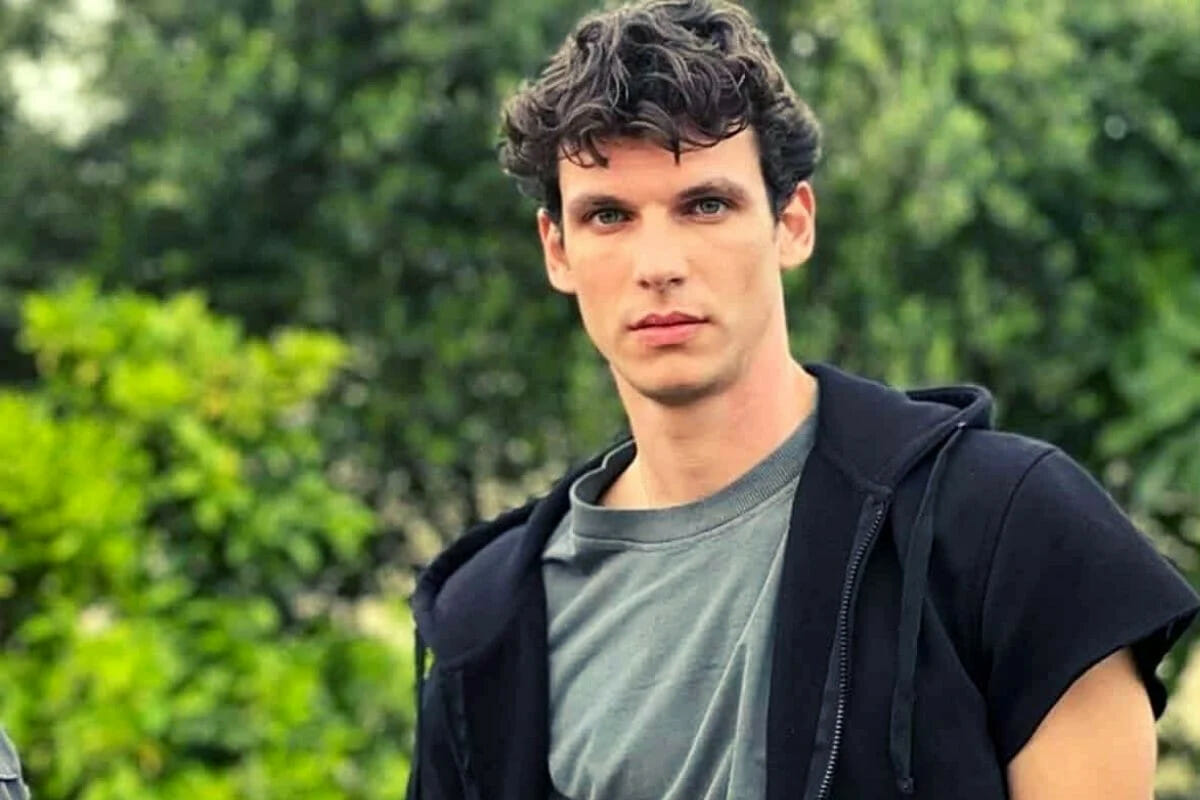 Η γη της ελιάς: Το ένοχο παρελθόν του Χρήστου! Είναι μαφιόζος;