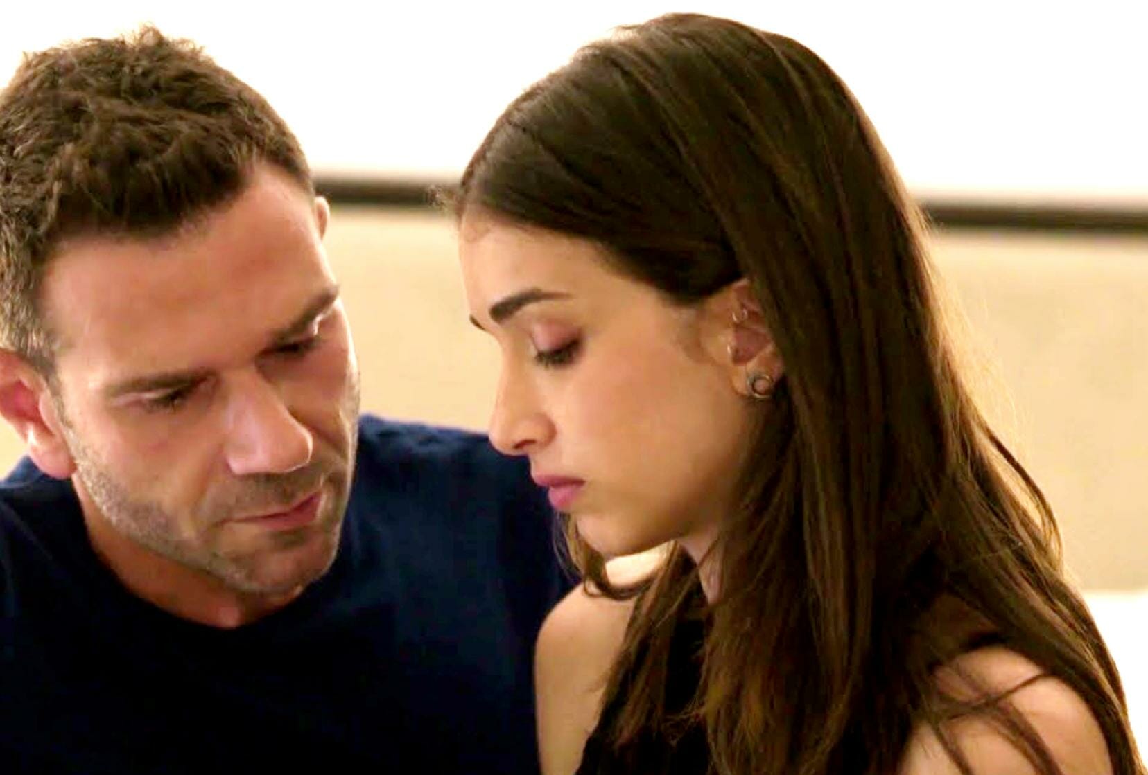 Η γη της ελιάς: Μαρίνα και Μάνος υιοθετούν την Αγγελική!