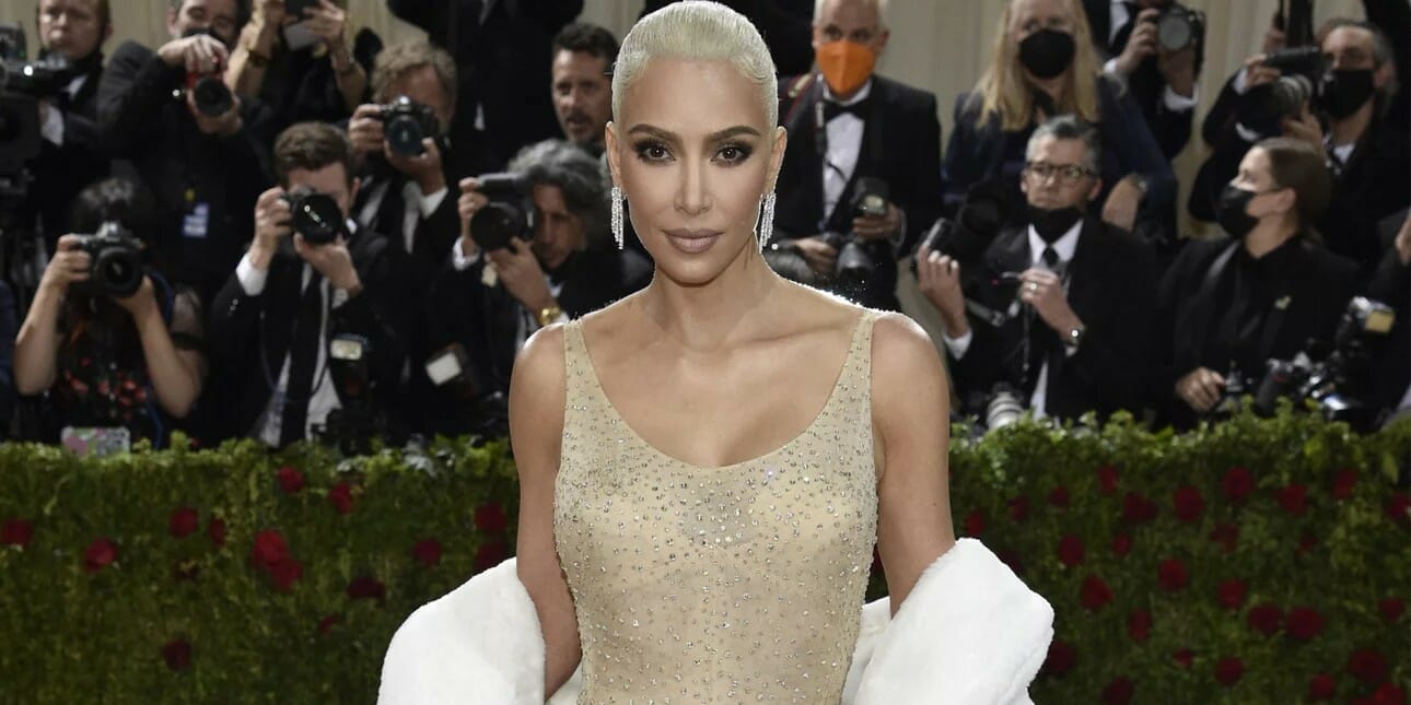 Met Gala 2022: Η Κιμ Καρντάσιαν φόρεσε το θρυλικό φόρεμα της Μέριλιν Μονρόε