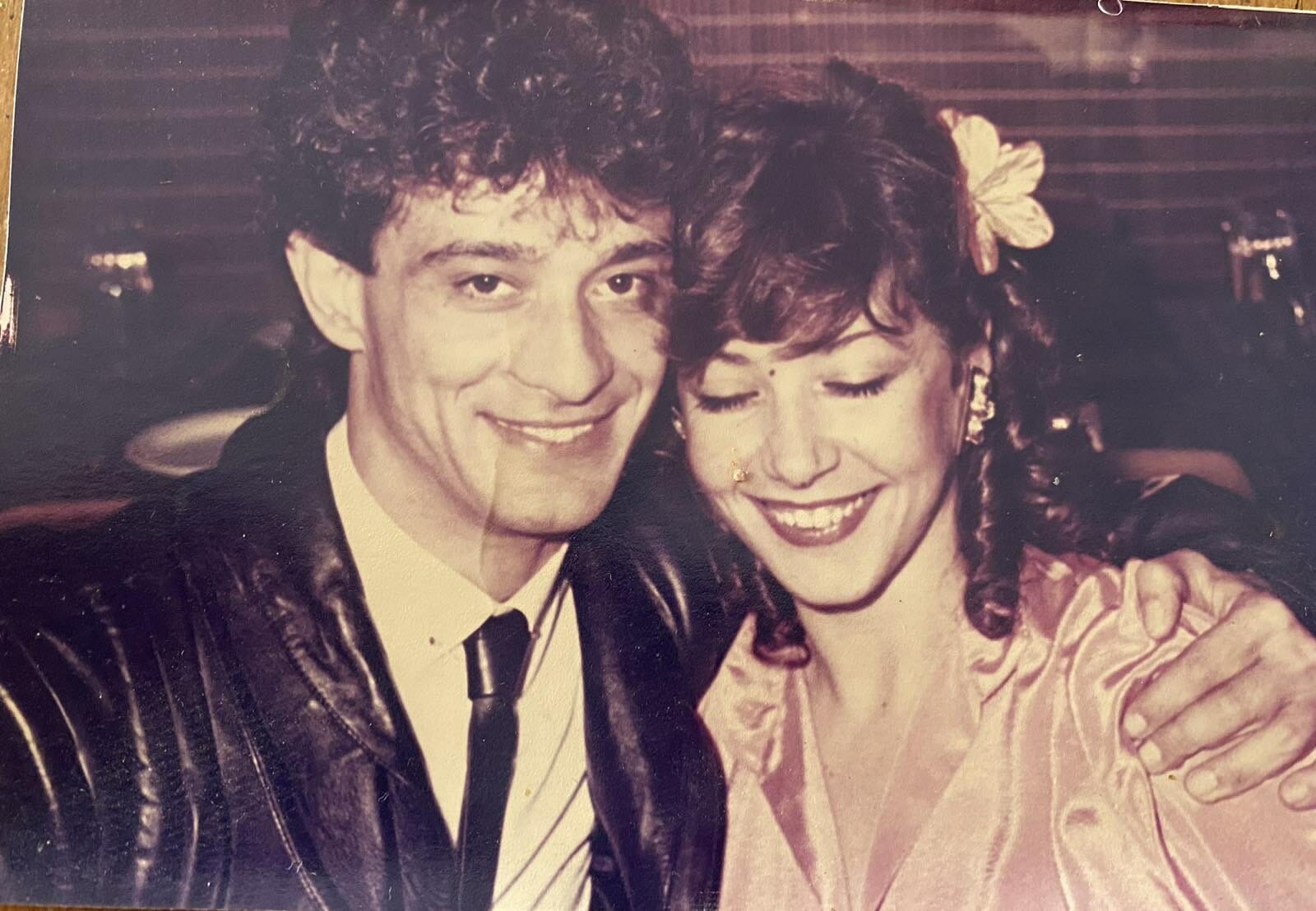 Βίνα Ασίκη: Το άλμπουμ της ζωής της με τον Ορέστη Δημητρίου