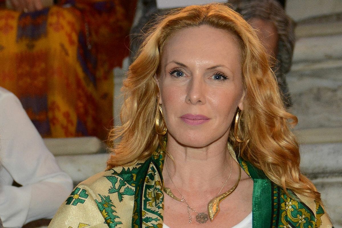 Εβελίνα Παπούλια: η σκληρή της απάντηση στους επικριτές της Ιωάννας Παλιοσπύρου