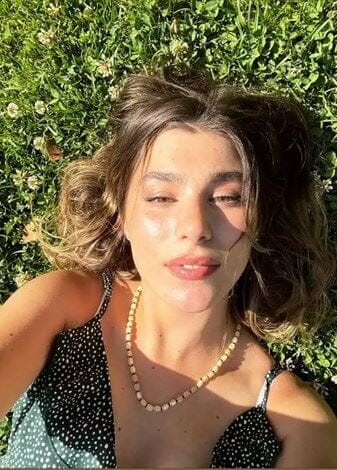 Χρύσα Μιχαλοπούλου: Δες την εγκυμονούσα ηθοποιό ντυμένη νυφούλα