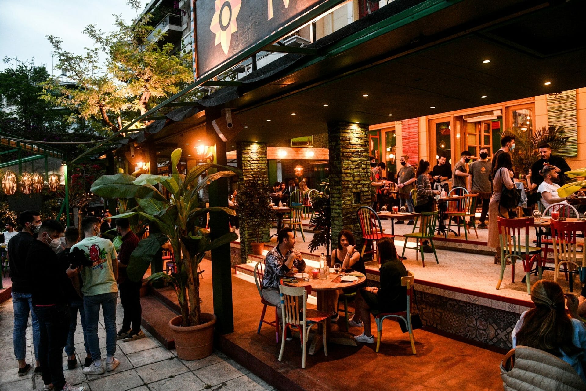 Άρση Μέτρων: τι ισχύει πλέον για τους καλοκαιρινούς μήνες