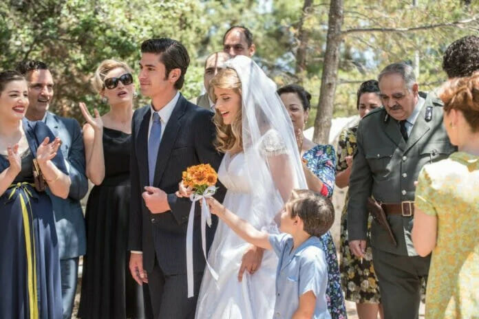 Άγριες Μέλισσες-spoiler: Δείτε τον γάμο του Κωνσταντή με την Δρόσω λίγο πριν το φινάλε της σειράς