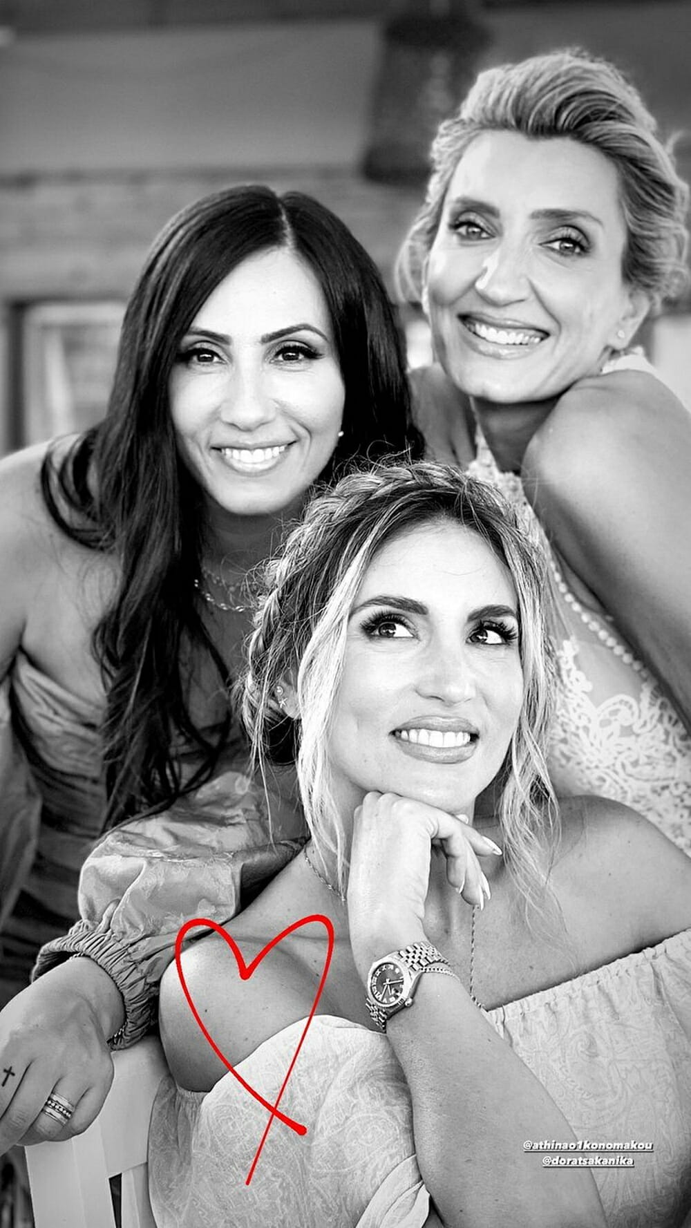 Αθηνά Οικονομάκου: Το φωτογραφικό άλμπουμ της βάπτισης της κόρης της - Ποιοι έδωσαν το παρών στο Γύθειο