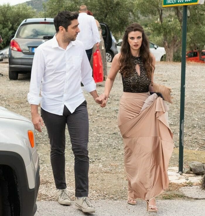 Ασπιώτης – Κλαψινού: Τρία χρόνια full in love! Η σπάνια κοινή τους εμφάνιση πιασμένοι χέρι-χέρι