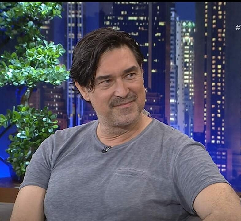 Μπουράκ Χακί: «Όλες οι πρώην μου είναι φίλες μου πια»