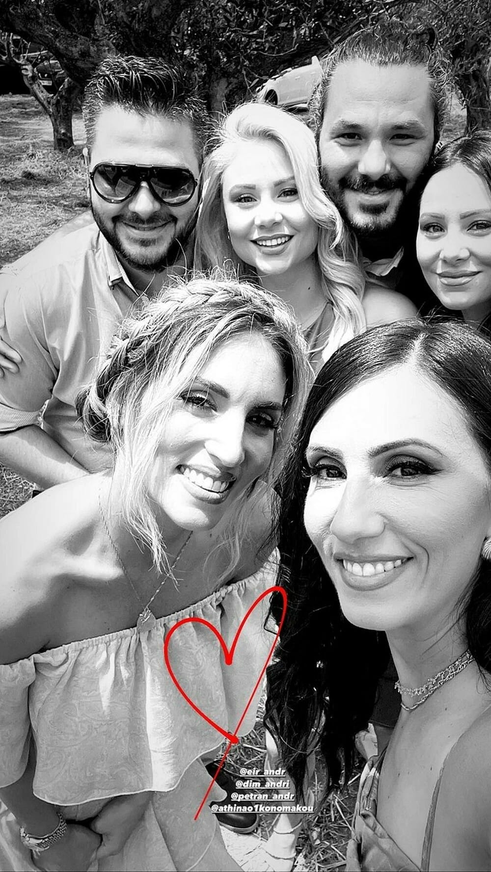 Αθηνά Οικονομάκου: Το φωτογραφικό άλμπουμ της βάπτισης της κόρης της - Ποιοι έδωσαν το παρών στο Γύθειο