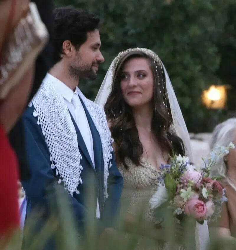 Γάμος Αυγουστίδη: Φωτογραφίες από την προετοιμασία του γαμπρού!