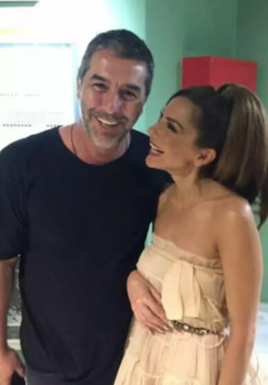 Δέσποινα Βανδή: Μια Mercedes cabrio για τα μάτια του Μπισμπίκη!