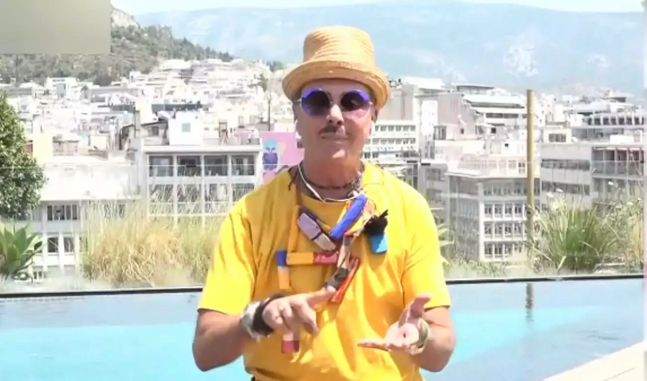 Λάκης Γαβαλάς: «Άλλοι βάζουν φρύδια, άλλοι στήθη και ποπούς - Εγώ δεν έχω προλάβει»