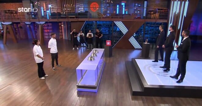 MasterChef 2022: η ομαδική έκπληξη έφερε τον Πάνο με το ένα χέρι στο έπαθλο