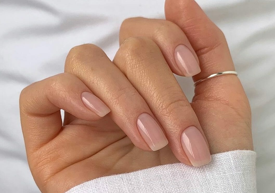 Nude μανικιούρ: Οκτώ προτάσεις για κομψά νύχια