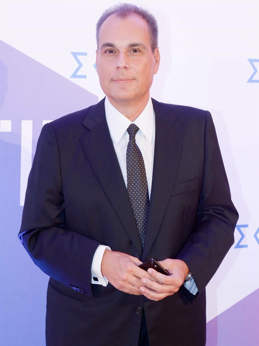 Νίκος Στραβελάκης: Τον... κλέβει το Open από τον ΑΝΤ1;