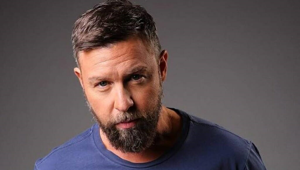 Γιάννης Βαρδής: «Πιστεύω πως ο πατέρας μου ήθελε να «φύγει» νωρίτερα»