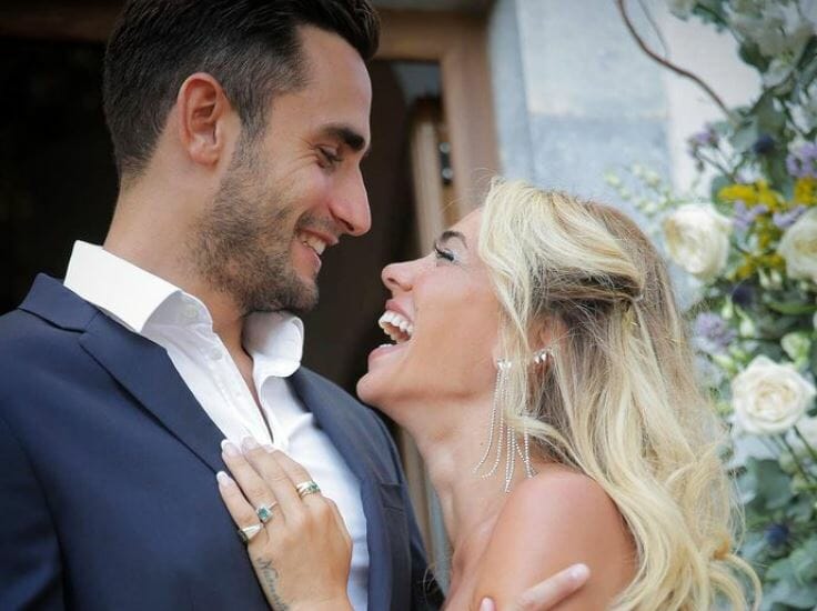 Κόνι Μεταξά - Μάριος Καπότσης: όλες οι λεπτομέρειες για τον γάμο τους στην Κρήτη