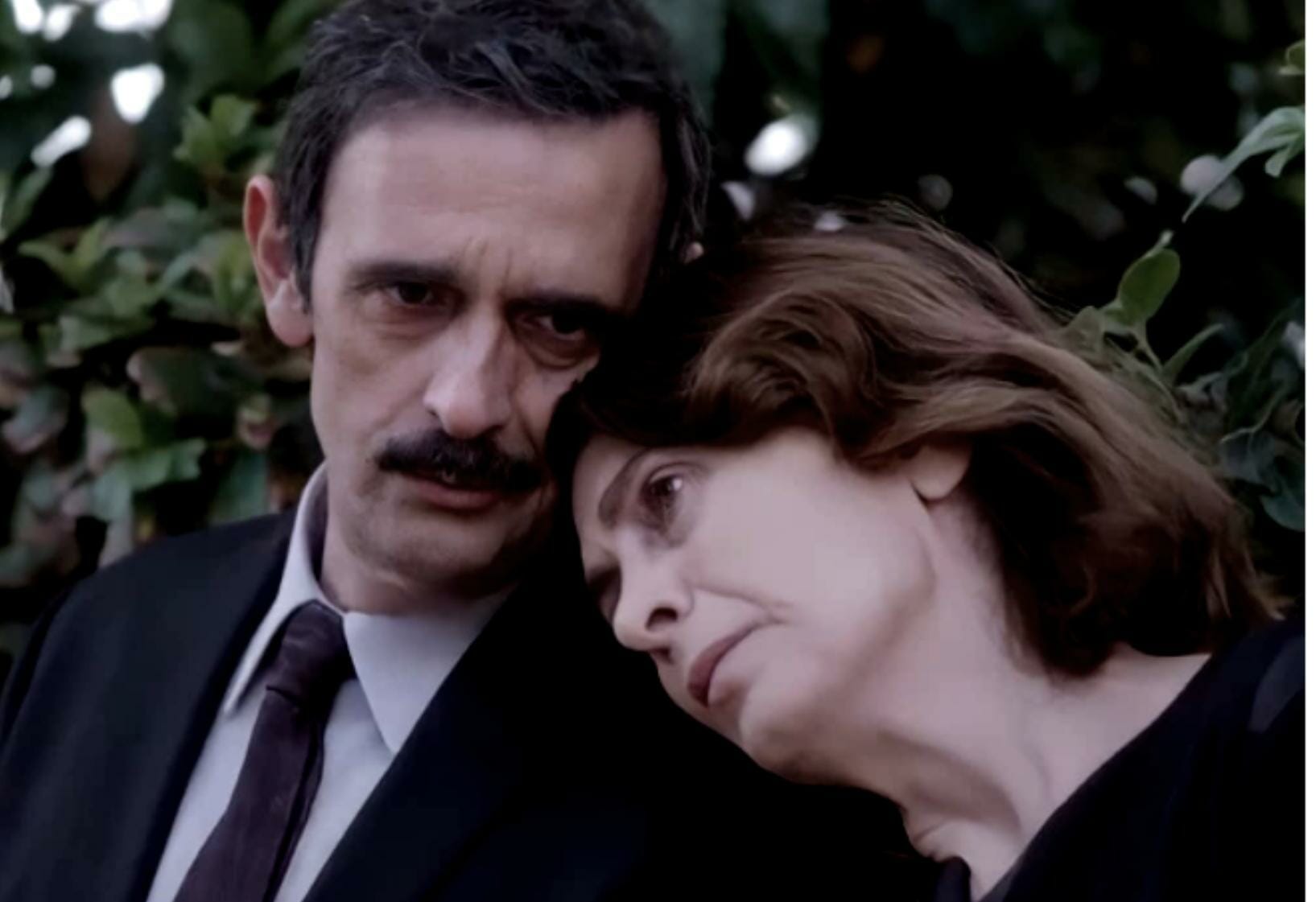 Άγριες μέλισσες: Η Μυρσίνη ακολουθεί στον θάνατο τον Δούκα!