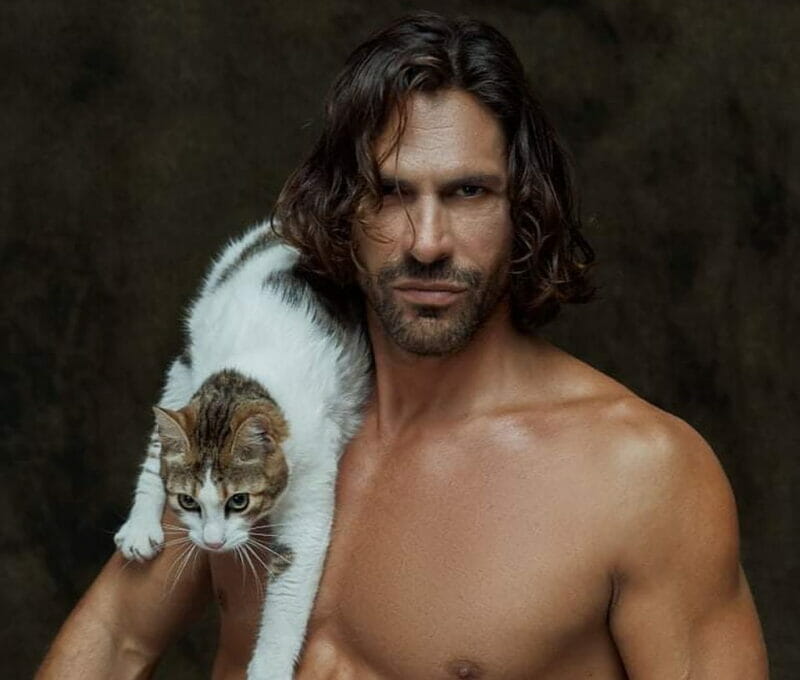 Γιάννης Σπαλιάρας: «Έχω φτάσει πολύ κοντά στο να κάνω πρόταση γάμου»