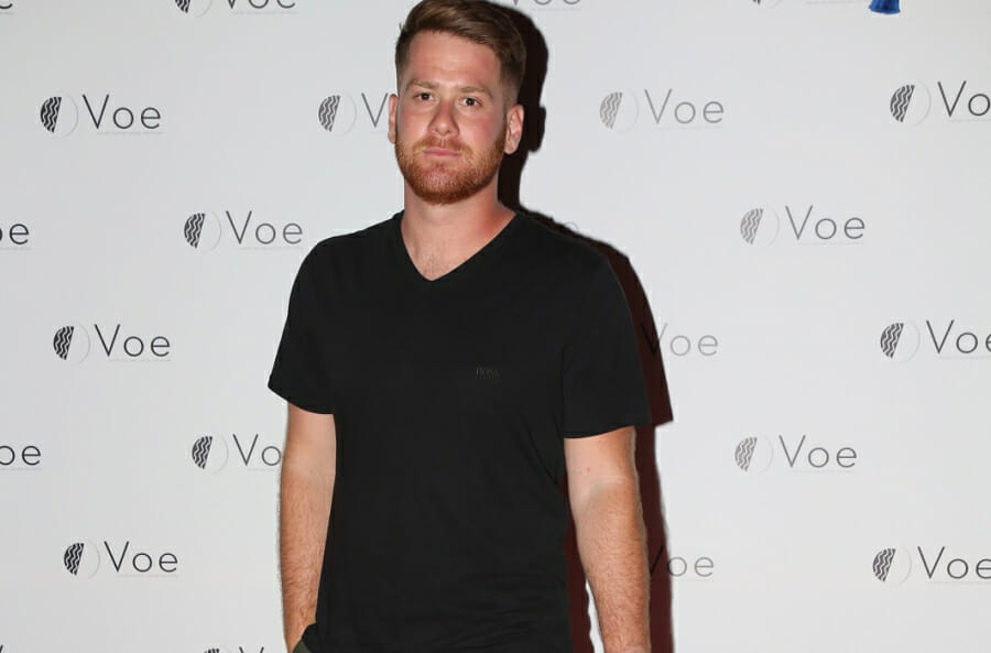 Τζέιμς Καφετζής: θρηνεί την απώλεια του σκύλου του και κατηγορεί δημόσια την κτηνίατρο