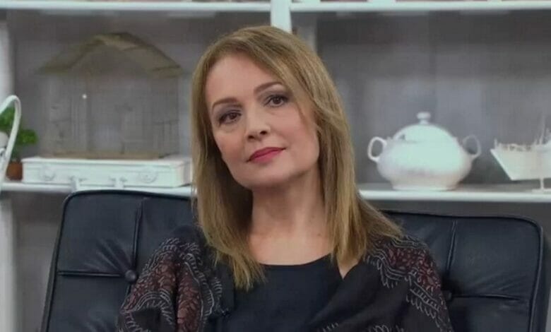 Νίκη Παλληκαράκη: «Ο μπαμπάς μου μού έλεγε "από επιστήμονας θα καταντήσεις θεατρίνα;"»