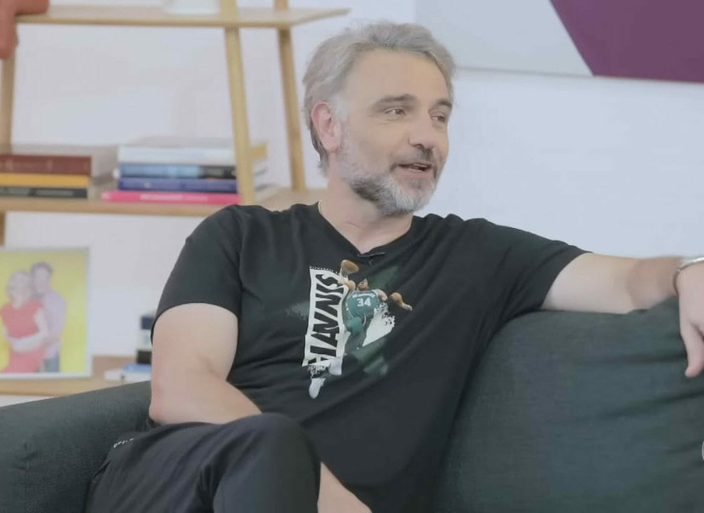 Φάνης Μουρατίδης: «Έχασα πολύ μικρός την αδερφή μου, έμεινα μόνος ξαφνικά»