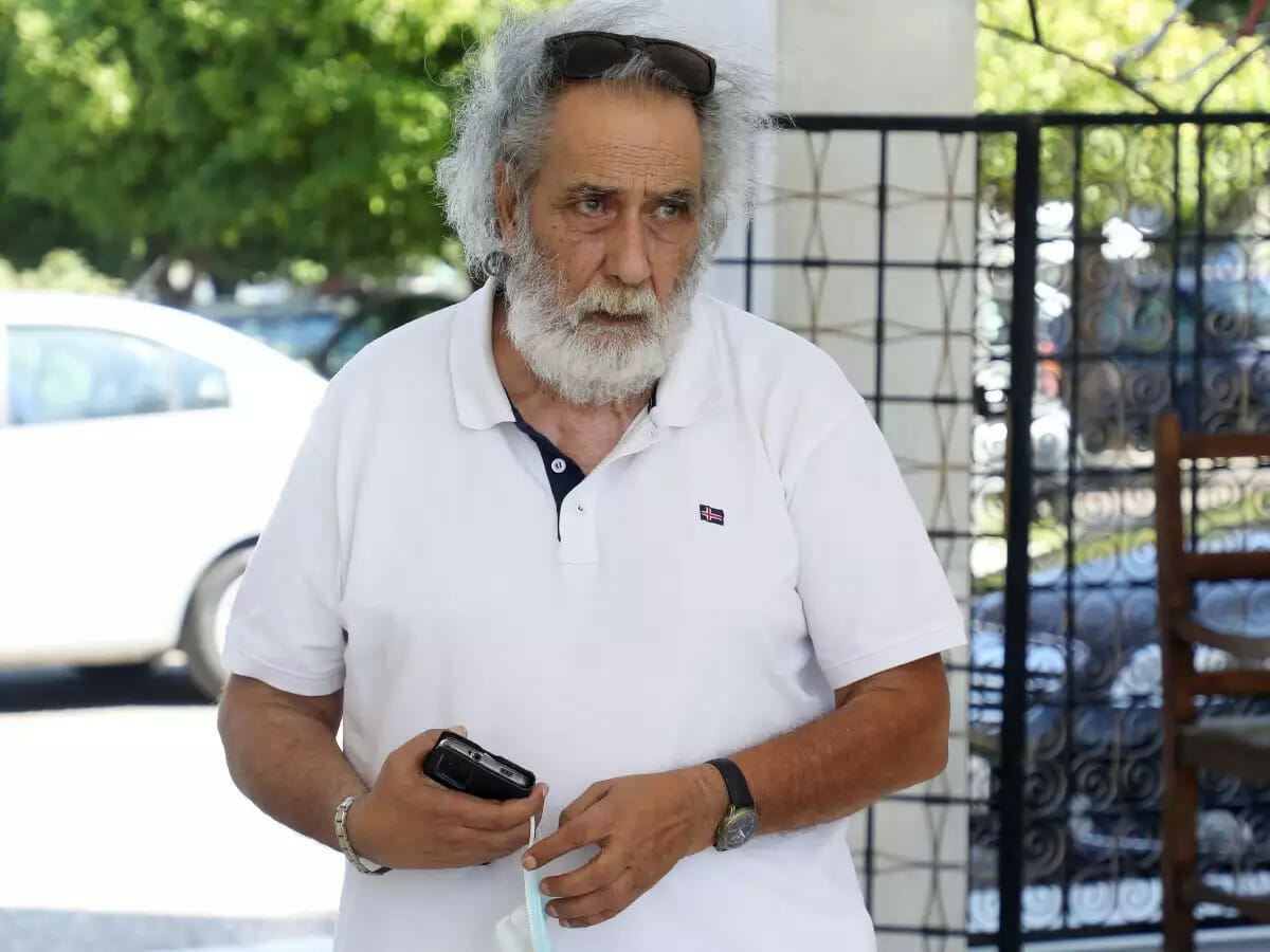 Κώστας Αρζόγλου: «Σε ένα ομαδικό άθλημα όπως το θέατρο δεν χωράνε εγωκεντρισμοί»