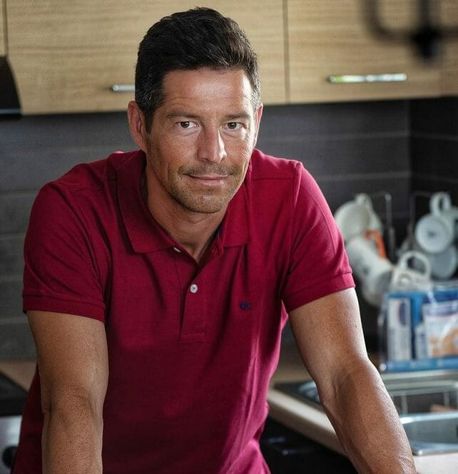 Τηλεοπτικά σφηνάκια: Η έκπληξη που ετοιμάζει ο Απόστολος Ρουβάς και το ψηστήρι στη Ρέβη