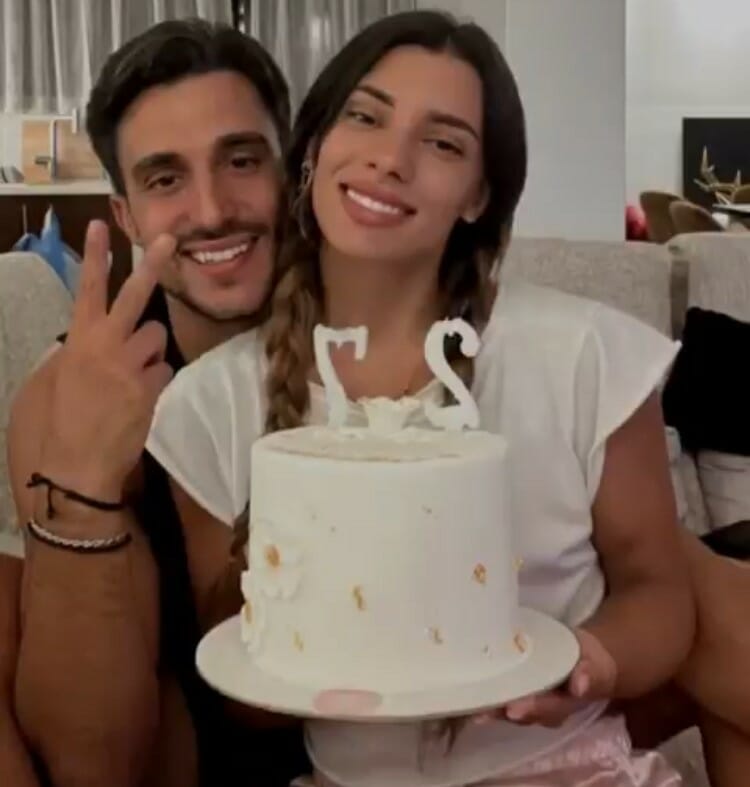 Μαριαλένα Ρουμελιώτη: τα μοναχικά γενέθλια και η έκπληξη από τον Σάκη Κατσούλη (φωτογραφίες)