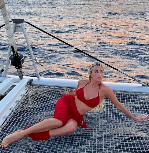 Ιωάννα Τούνη: απάντησε δημόσια για τον πατέρα του παιδιού της