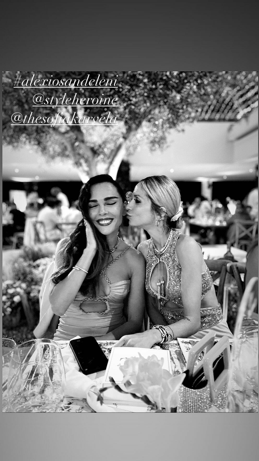 Ευάγγελος Μπούσης-Πίτερ Ντούντας: Το ζευγάρι βάφτισε τα παιδιά του παρουσία του Αρχιεπισκόπου Αμερικής