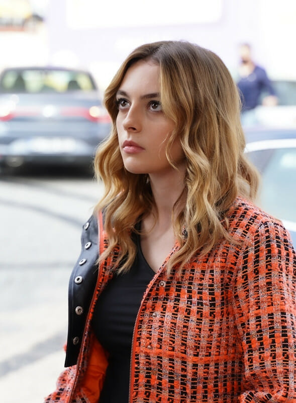 Άπιστος: η Ντερίν κάνει απόπειρα αυτοκτονίας