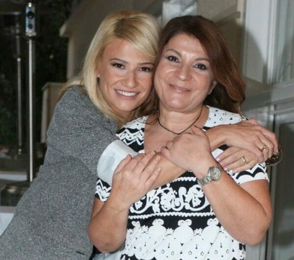 Φαίη Σκορδά: Γιατί χάλασε η φιλία της με την Μπαρμπαρίγου