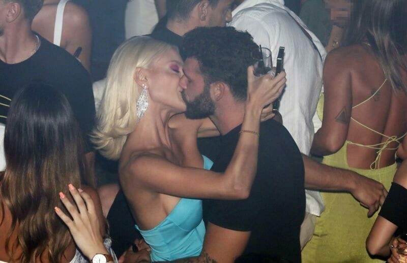 Αλεξάνδρα Παναγιώταρου - Στάθης Σχίζας: στήριζαν ο ένας τον άλλο στα ριάλιτι - Τώρα φιλιούνται παθιασμένα παντού!