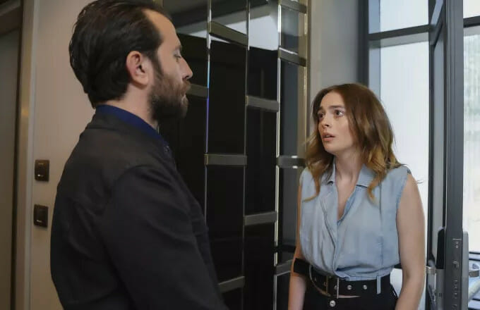 Άπιστος: η Ντερίν κρύβει καλά την κατάστασή της αλλά η Ασιγιά την ξεσκεπάζει (βίντεο)