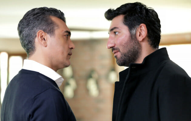 Άπιστος: ο Αράς αρχίζει να θυμάται το παρελθόν του (βίντεο)