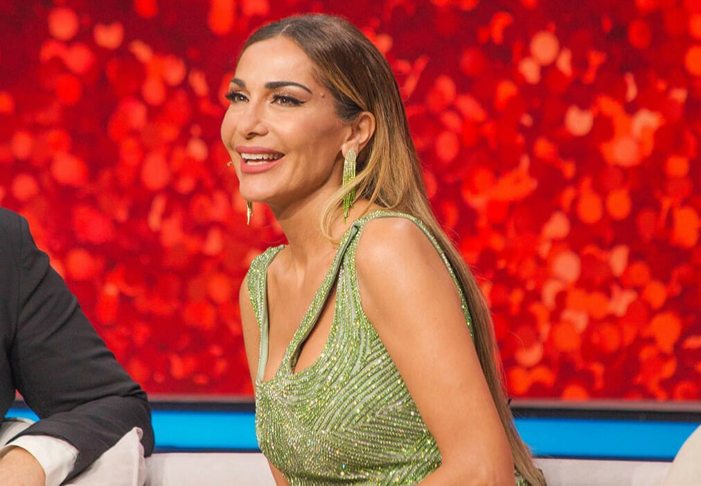 Δέσποινα Βανδή: Φωτογραφίες από την απόδρασή της στην Αντίπαρο