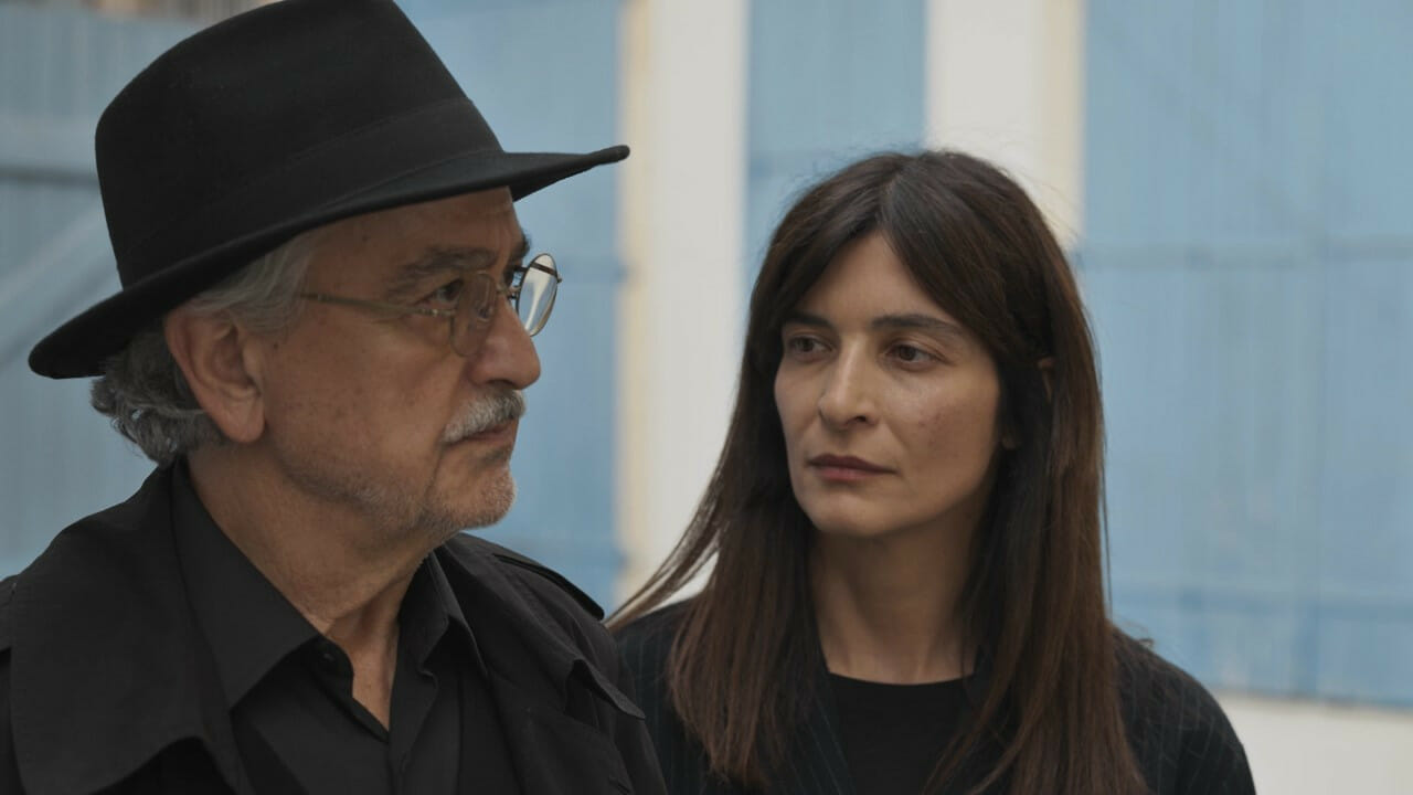 Η γη της ελιάς: Ισίδωρος και Στάθης πιάνονται στα χέρια για την Ιουλία