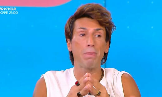 Κωνσταντίνος Εμμανουήλ: «Δεν είμαι η Ακρόπολη, ούτε η Ζωζώ Σαπουντζάκη για να κρύψω την ηλικία μου»